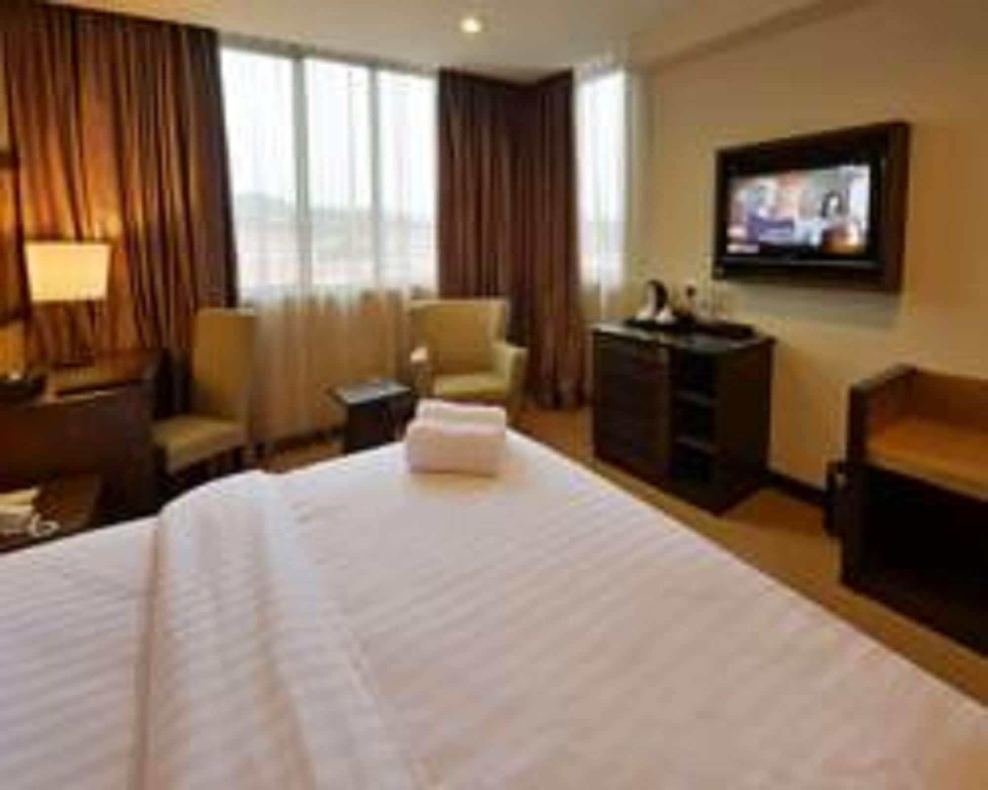 Lintas View Hotel Kota Kinabalu Esterno foto