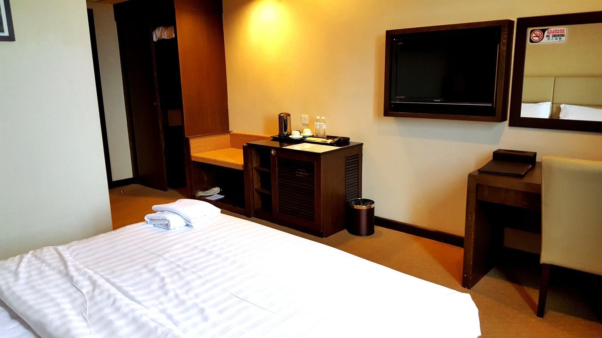 Lintas View Hotel Kota Kinabalu Esterno foto