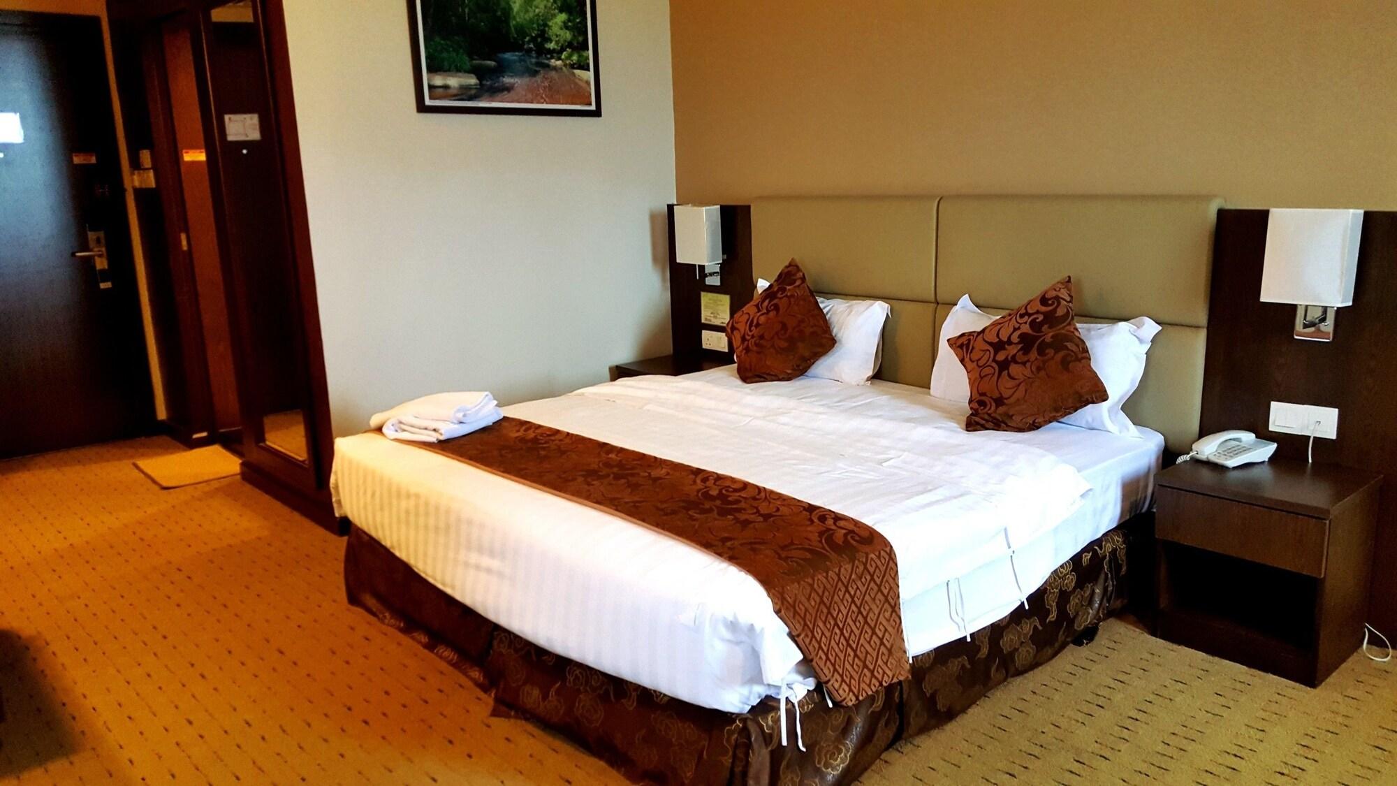 Lintas View Hotel Kota Kinabalu Esterno foto