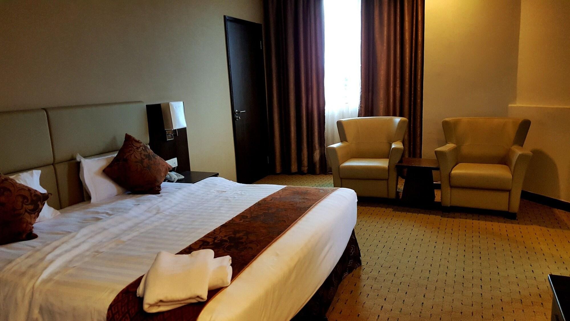 Lintas View Hotel Kota Kinabalu Esterno foto