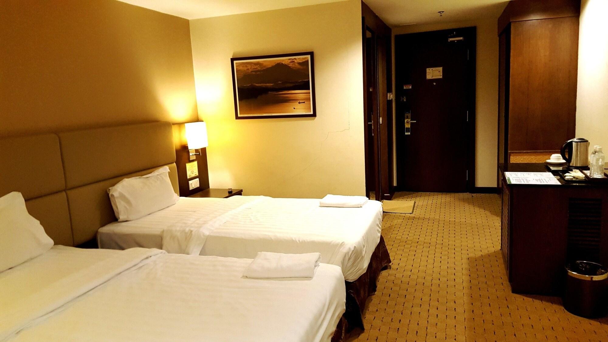 Lintas View Hotel Kota Kinabalu Esterno foto