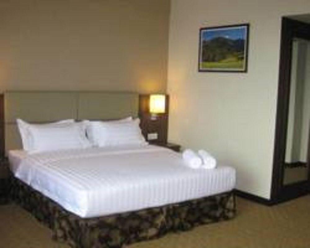 Lintas View Hotel Kota Kinabalu Esterno foto